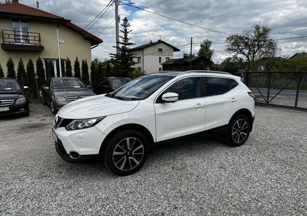 Nissan Qashqai cena 61900 przebieg: 155000, rok produkcji 2016 z Jastrowie małe 781